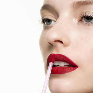 Korres Morello Υγρό Κραγιόν Brick Red 59 3.4ml